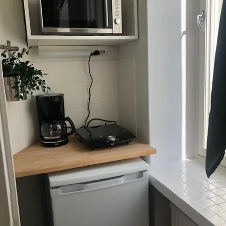 2ndhomes Compact Studio With Great Location! Apartment